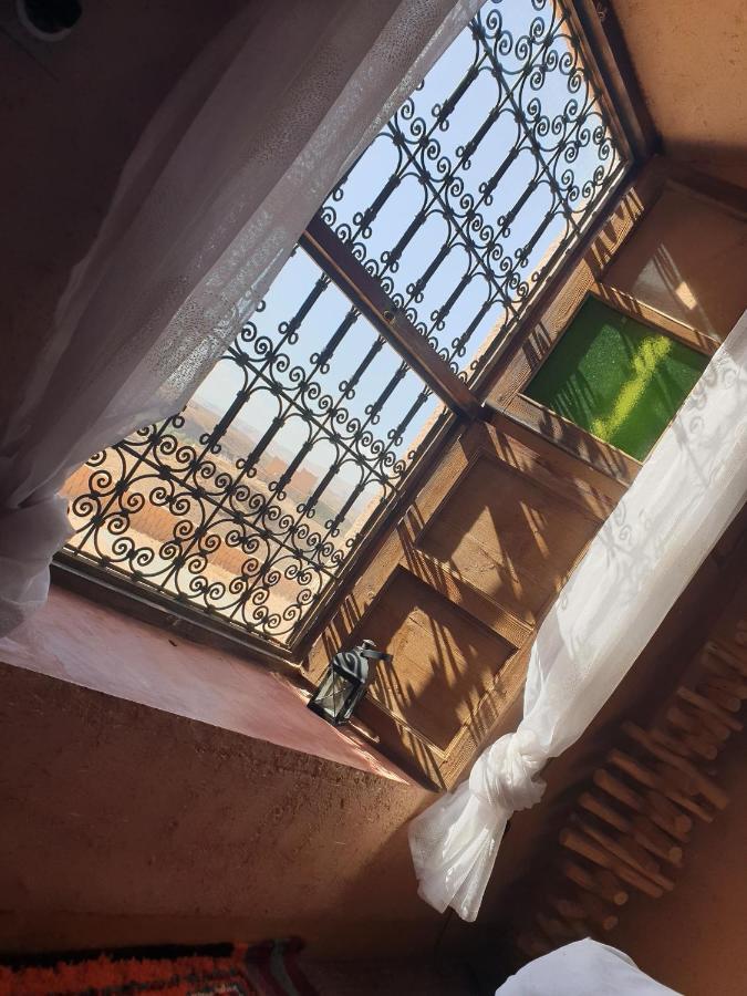 Maison D'Hotes Izza Kelaat-M'Gouna Екстериор снимка