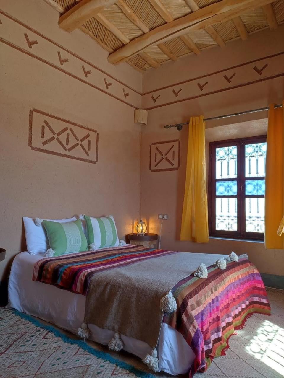 Maison D'Hotes Izza Kelaat-M'Gouna Екстериор снимка