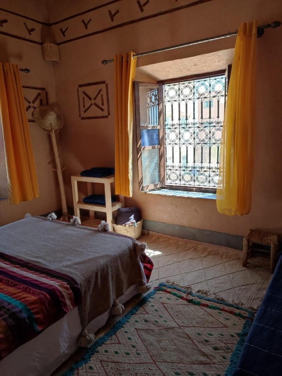 Maison D'Hotes Izza Kelaat-M'Gouna Екстериор снимка