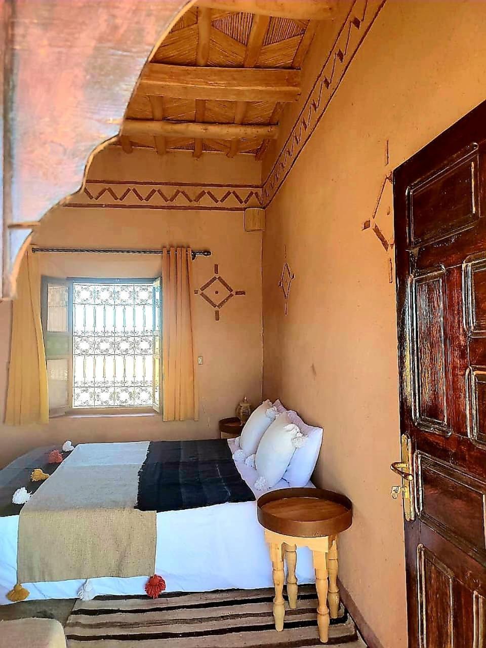 Maison D'Hotes Izza Kelaat-M'Gouna Екстериор снимка